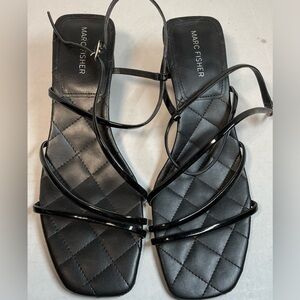 Marc Fisher Glossy Black Strappy Sandals hamora size 9.5 buckle block heel